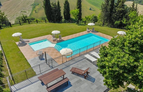 Fermo Villa | Villa Soffio with pool in the hills of Fermo, only 20 minutes from the Adriatic coast.