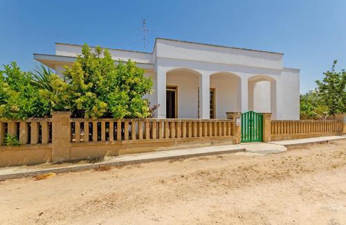 Marina di Mancaversa House | Villa Sole by BarbarHouse