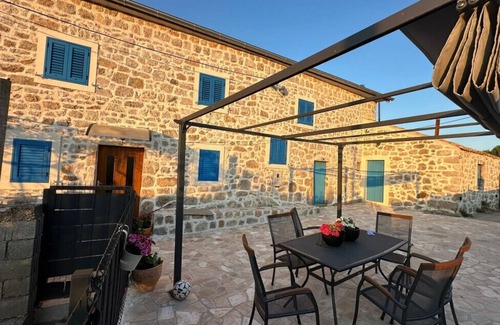 Dancanje Villa | Villa Sorelle by Villas Guide