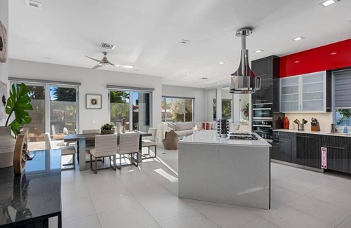 Coral Shores Villa | Villa St Barth Waterfront & Pool