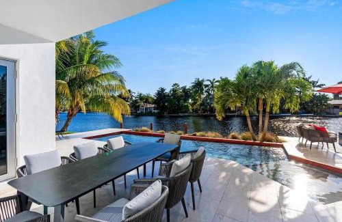 Coral Shores Villa | VILLA ST-BARTH Waterfront w htd pool by VIAC