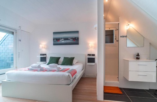 Saint-Jacques House | Villa St Jacques - Vue mer avec grand jardin