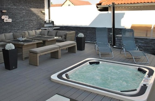 Hevlin House | Villa Star House