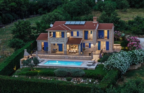 Strpacici Villa | Villa Sterpazzi with Sea View, private Pool, Sauna and Jacuzzi - near Poreč