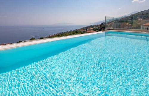 Pobri Villa | Villa Subin with Swimming Pool