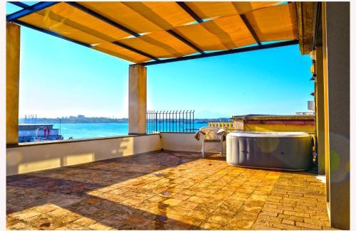 Augusta Bed & Breakfast | Villa Sul Molo tra Siracusa e Catania