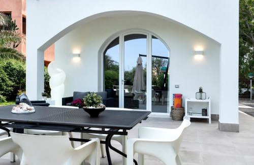 Villaggio San Leonardo Villa | Villa sulla spiaggia tra Catania e Siracusa