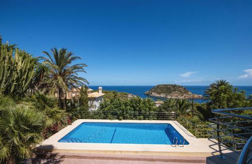 Mar Azul Villa | Villa Suria by Aguilarent