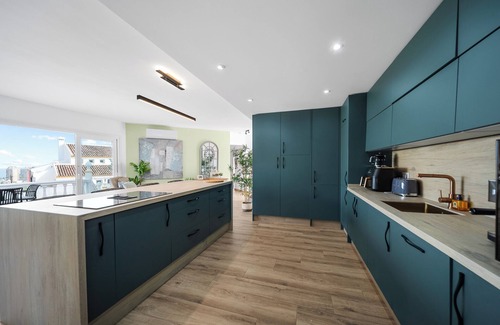 Benalmadena Costa Villa | Villa 'Susanna' with Sea View, Wi-Fi and Air Conditioning