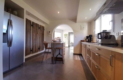 Le Beausset Villa | Villa TAHAA Classée 5 Etoiles-Le Beausset, villa with heated pool & Hammam