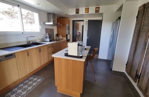 Le Beausset Villa | Villa TAHAA Classée 5 Etoiles-Le Beausset, villa with heated pool & Hammam