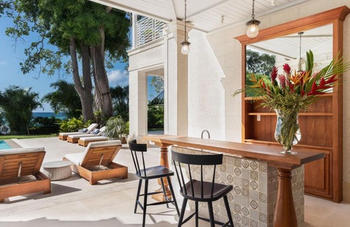 Sunset Crest House | Villa Tamarindo is a luxury 4 bedroom property in Holetown, St James