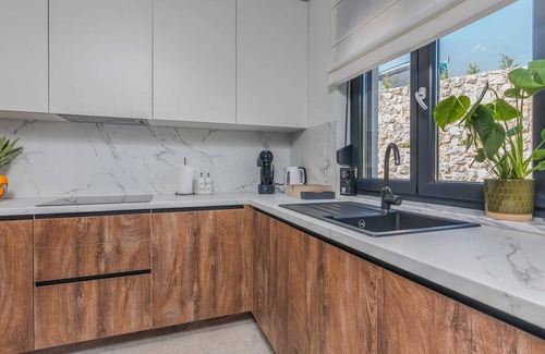 Kornic Villa | Villa Tara – Heated Pool & Stylish Island Stay