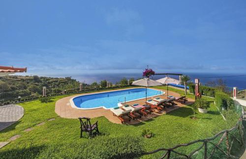 Calheta Villa | Villa Theos House by Villa Plus