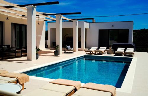 Dvornica Villa | Villa Thora