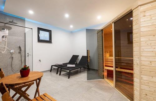 Medulin Villa | Villa Tiki in Medulin for 16 person with heated pool & sauna only 1 km from the beach