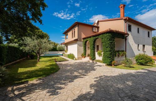 Pinezici Villa | Villa Tina in Pinezići (Haus für 10 Personen)