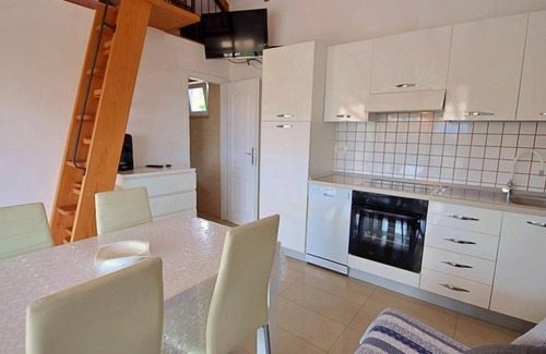 Sutivan House | Villa Tonka by Interhome