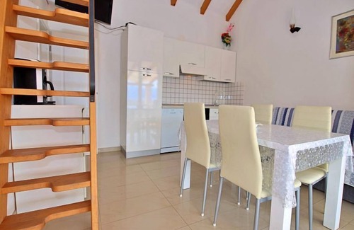 Sutivan House | Villa Tonka by Interhome