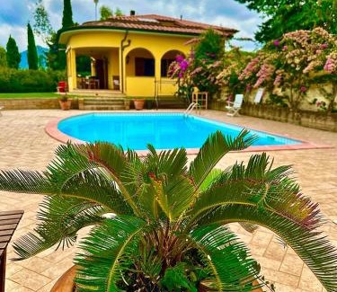 San Vincenzo Villa | Villa Toscagialla
