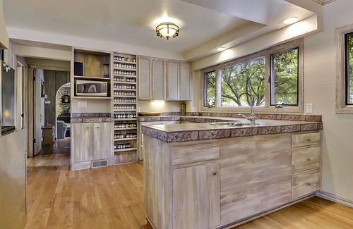 Guerneville House | Villa Tranquila ~ Historic Mediterranean Home, Mountain Views, Spa!