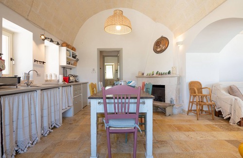 Locorotondo House | Villa 'Trulli Macco Macco' with Private Garden and Wi-Fi