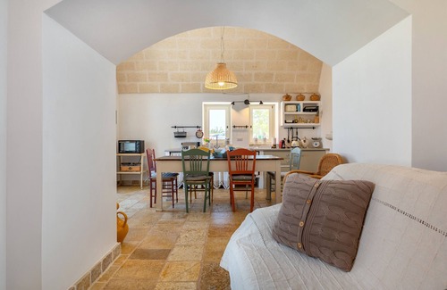 Locorotondo House | Villa 'Trulli Macco Macco' with Private Garden and Wi-Fi