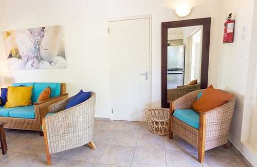 Kralendijk House | Villa Tuturutu Cottage in Caribbean Club