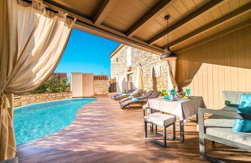 Farini Villa | Villa Ulika by Villa Plus