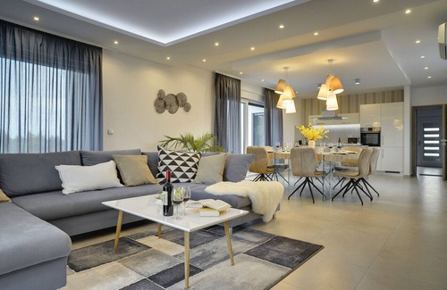 Sikici Villa | Villa Una in Pula with heated pool and whirlpool