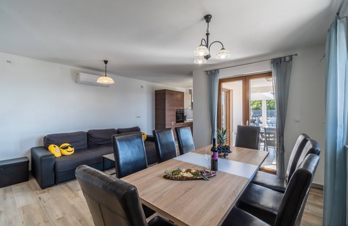 Viskovici Villa | Villa Vanda – Exclusive Escape with a Stunning Pool