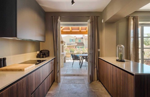 Vabriga Villa | Villa Vanessa with pool