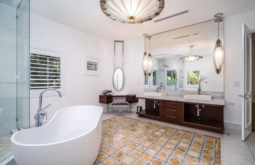 Coral Gables Villa | Villa Veloz Coral Gables (message for details)