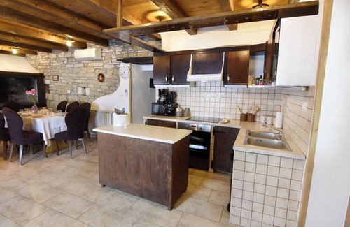 Sveti Bartol Villa | Villa Vesna Grožnjan with pool, Wifi, for groups and families, 3 rooms