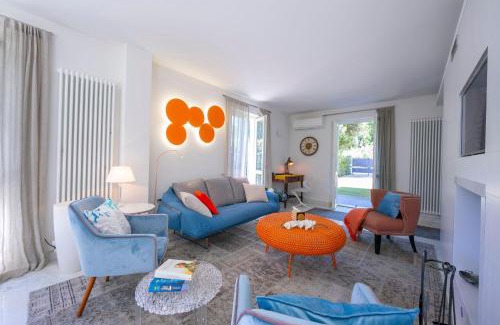 Ronchi Villa | Villa Victor 100m from sea - Happy Rentals