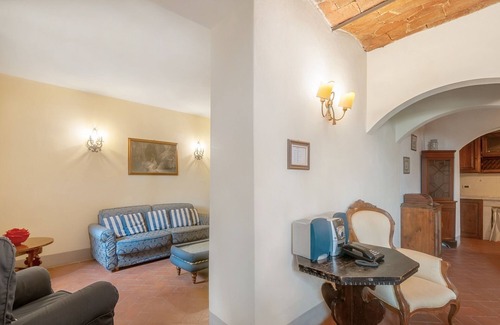 Montespertoli House | Villa 'Villa del Fattore' with Shared Pool, Private Terrace & Wi-Fi