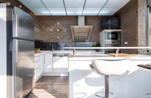 Reus Villa | Villa Villa Luxury Rock Tirri by Interhome