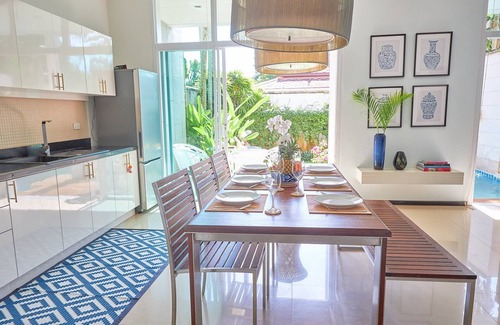 Rawai Villa | Villa Vipa - Unique villa with pool near Naiharn beach