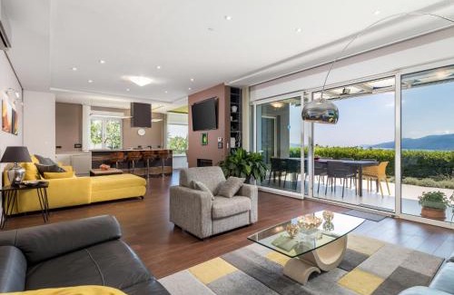 Sarsoni Villa | Villa Vista by Interhome