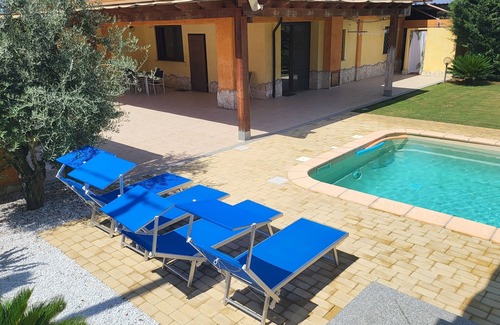 Quartu Sant'Elena Villa | Villa Vivi. Swimming pool, whirlpool,