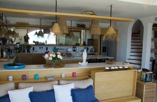 Carqueiranne House | Villa vue mer Exceptionnelle , Piscine à Débordement Face à Giens