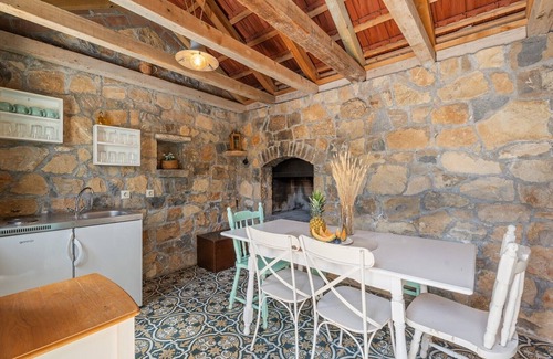 Srinjine Villa | Villa Vultana with heated pool, 4 bedrooms, 3.5 bathrooms, 10 persons max