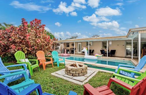 Pembroke Pines House | Villa W Poolside Suite & Outdoor Movie