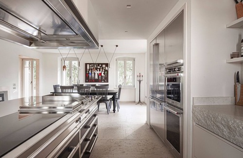 Pescantina Apartment | VILLA WITH 8 BEDS