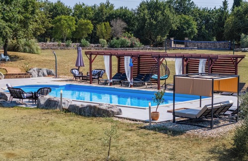 Divsici Villa | Villa with 9 bedrooms for 22 people STANCIJA NEGRICANI