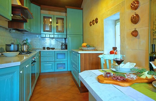 Vardica Villa | Villa with a private pool and a spacious garden