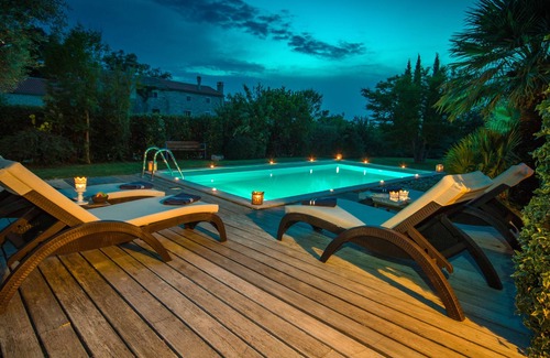 Vardica Villa | Villa with a private pool and a spacious garden