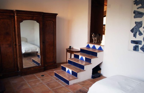 Sant Marti Vell Villa | Villa with Beautiful Garden And Pool in Spectacular Setting