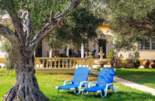 Vinaros House | Villa with great pool dog friendly