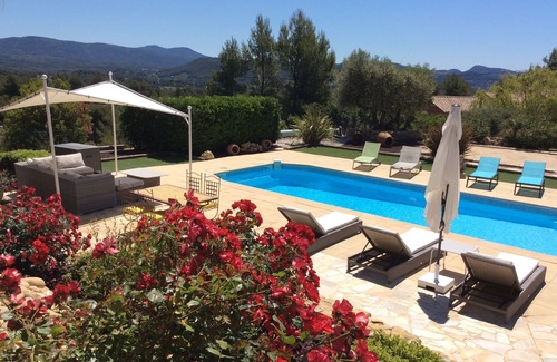 La Cadiere-d'Azur Villa | Villa with high-end services, close to the sea, heated pool
